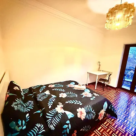 Premium Balcony View منزل للإقامة