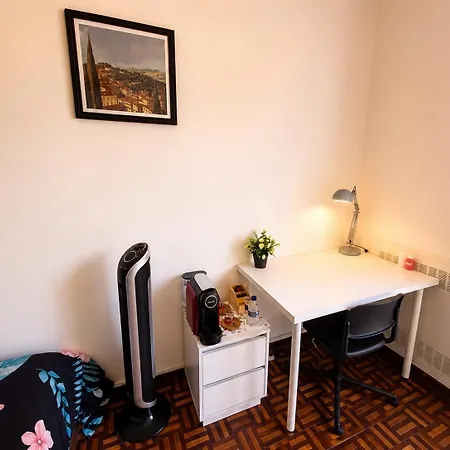 Δωμάτια σε οικογενειακή κατοικία Premium Balcony View *