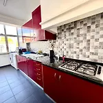 Rum i privatbostad Central Lisbon Premium Balcony Room City View *